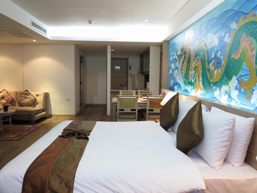 Executive Suite